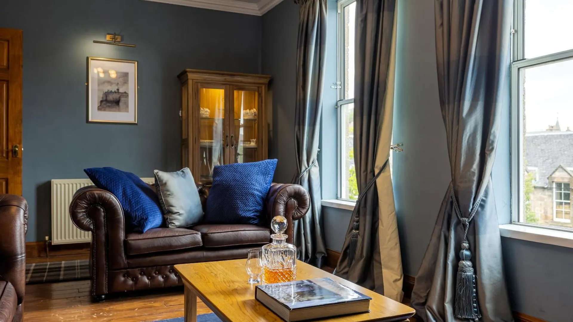 Blackfriars Residence - Beautiful Home Edinburgh