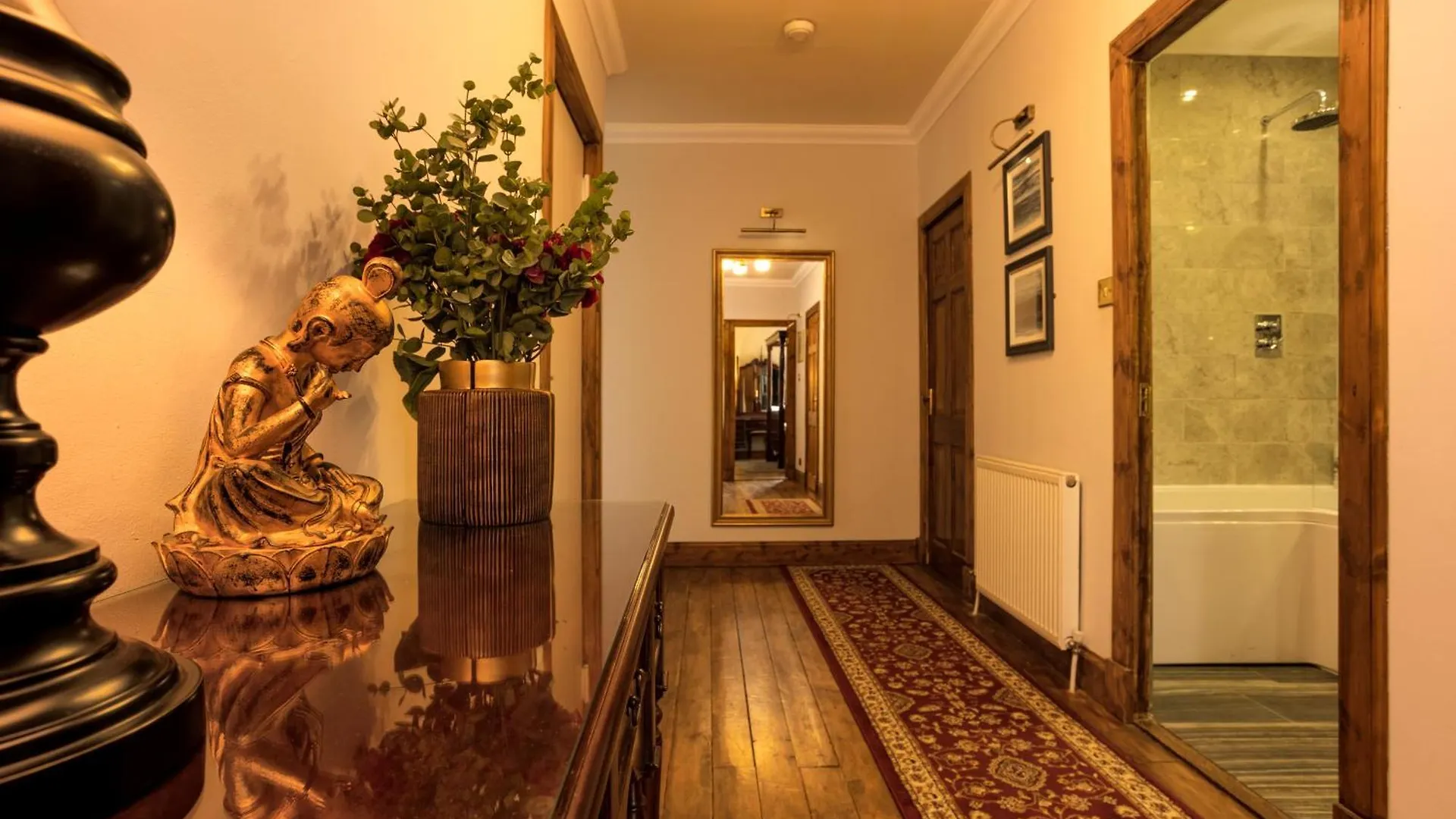 Central 2 Bedroom Flat in the Old Town Sleeps 6 location