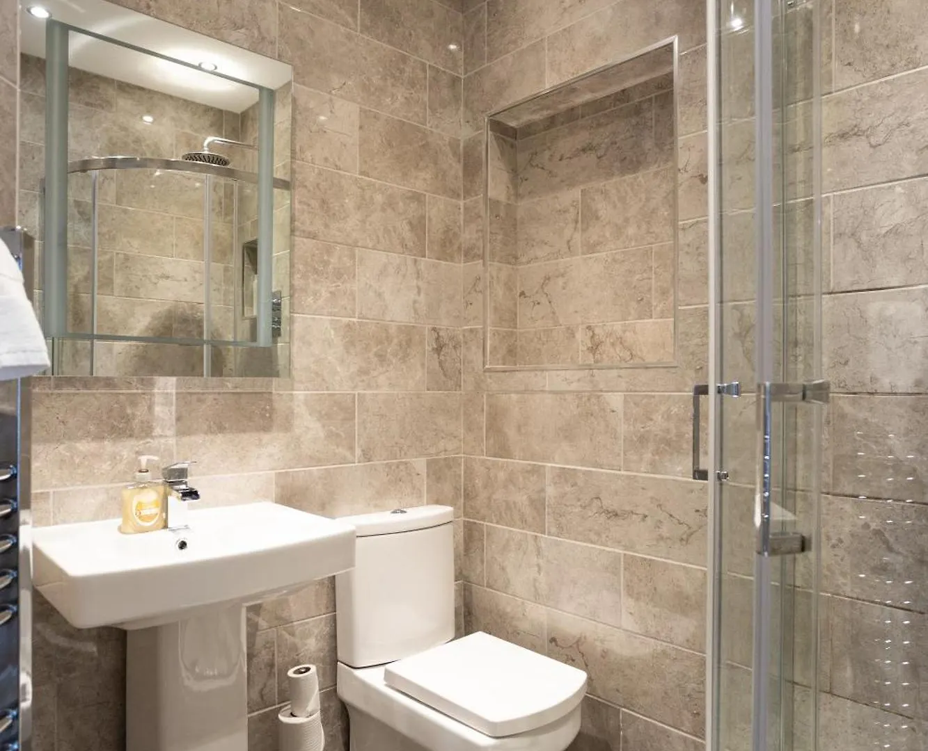 Blackfriars Residence - Beautiful Home 爱丁堡 0*,  英国